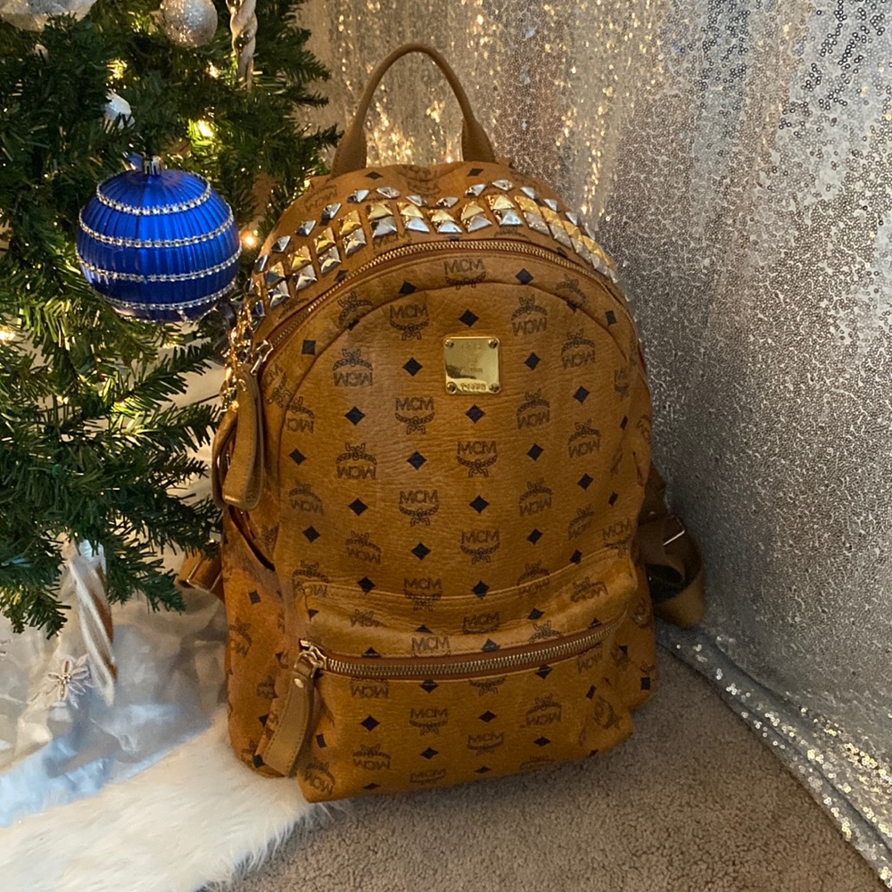 Men/Women Large Chestnut MCM Backpack